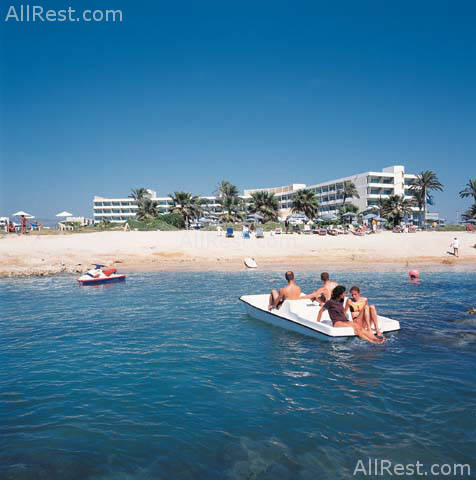 Louis Imperial Beach Hotel 25